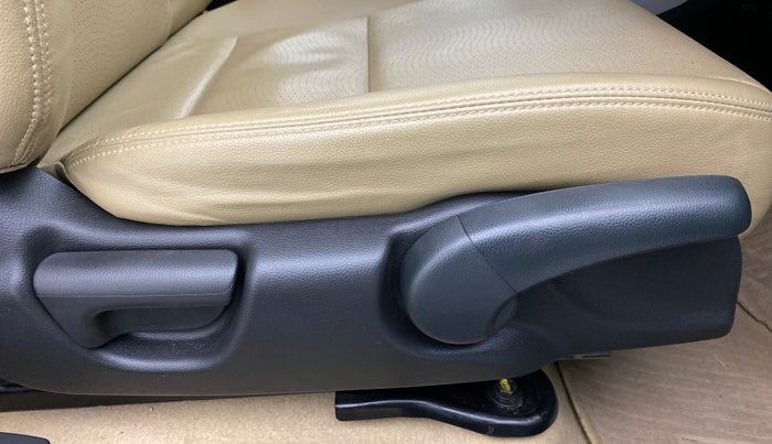 2016 Honda City VX CVT PETROL, Petrol, Automatic, 40,647 km, Driver Side Adjustment Panel