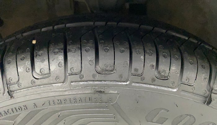 2012 Hyundai i10 SPORTZ 1.2 AT, Petrol, Automatic, 56,171 km, Left Front Tyre Tread