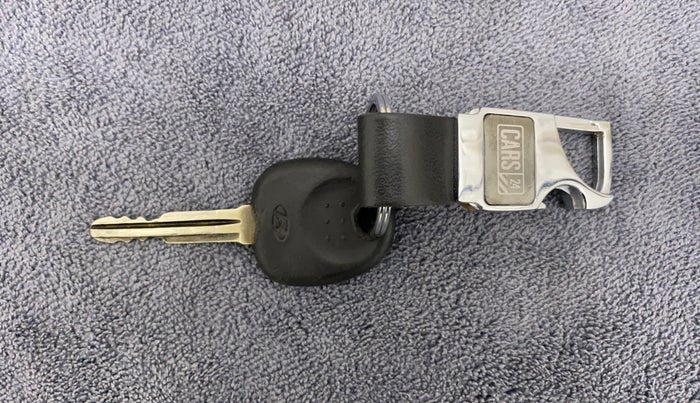 2012 Hyundai i10 SPORTZ 1.2 AT, Petrol, Automatic, 56,171 km, Key Close Up