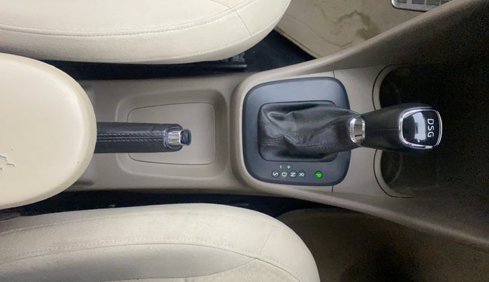 2014 Skoda Rapid 1.5 TDI CR ELEGANCE AT, Diesel, Automatic, 83,103 km, Gear Lever