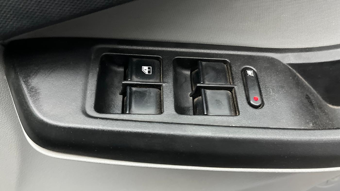 2021 Tata Tiago XT (O) PETROL, Petrol, Manual, 29,919 km, Driver Side Door Panels Control