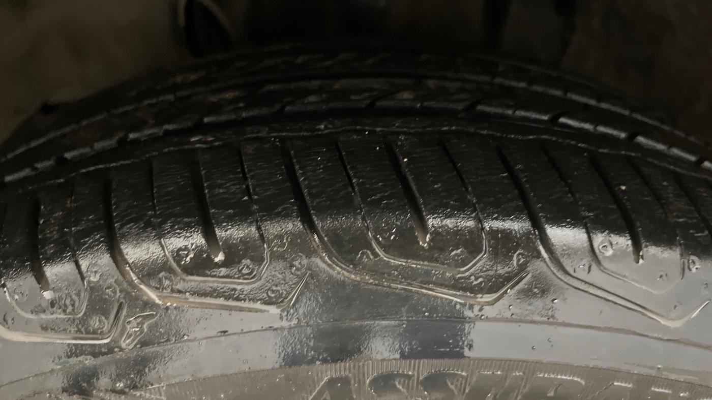 2021 Tata Tiago XT (O) PETROL, Petrol, Manual, 29,919 km, Left Front Tyre Tread