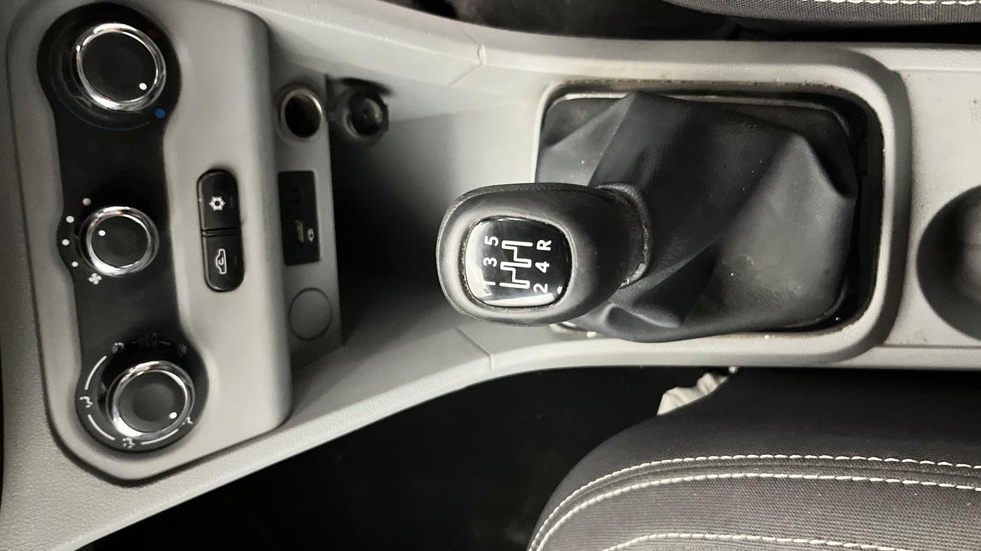 2021 Tata Tiago XT (O) PETROL, Petrol, Manual, 29,919 km, Gear Lever