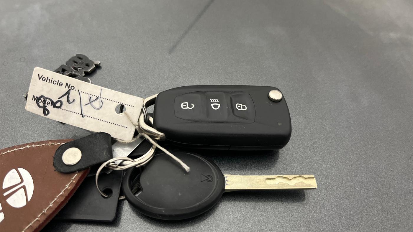 2021 Tata Tiago XT (O) PETROL, Petrol, Manual, 29,919 km, Key Close Up