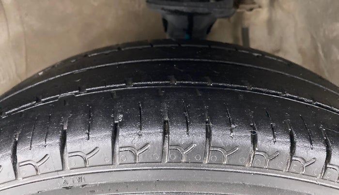 2017 Maruti Alto 800 LXI O, Petrol, Manual, 1,17,467 km, Left Front Tyre Tread