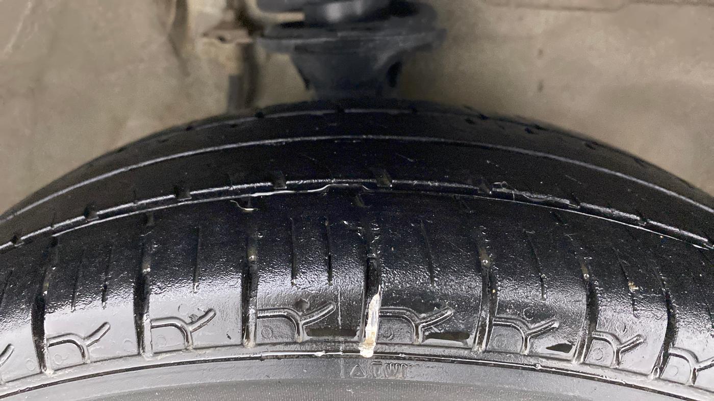 2017 Maruti Alto 800 LXI O, Petrol, Manual, 1,17,467 km, Right Front Tyre Tread