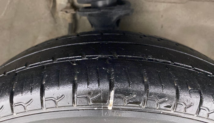 2017 Maruti Alto 800 LXI O, Petrol, Manual, 1,17,467 km, Right Front Tyre Tread