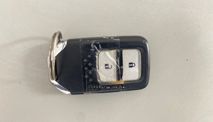 2018 Honda WR-V 1.5L I-DTEC VX MT, Diesel, Manual, 1,12,073 km, Key Close Up