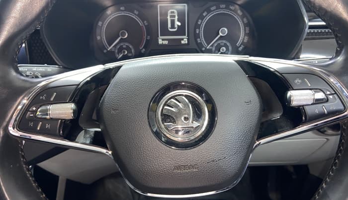 2022 Skoda KUSHAQ STYLE 1.0L TSI MT, Petrol, Manual, 97,162 km, Adaptive Cruise Control