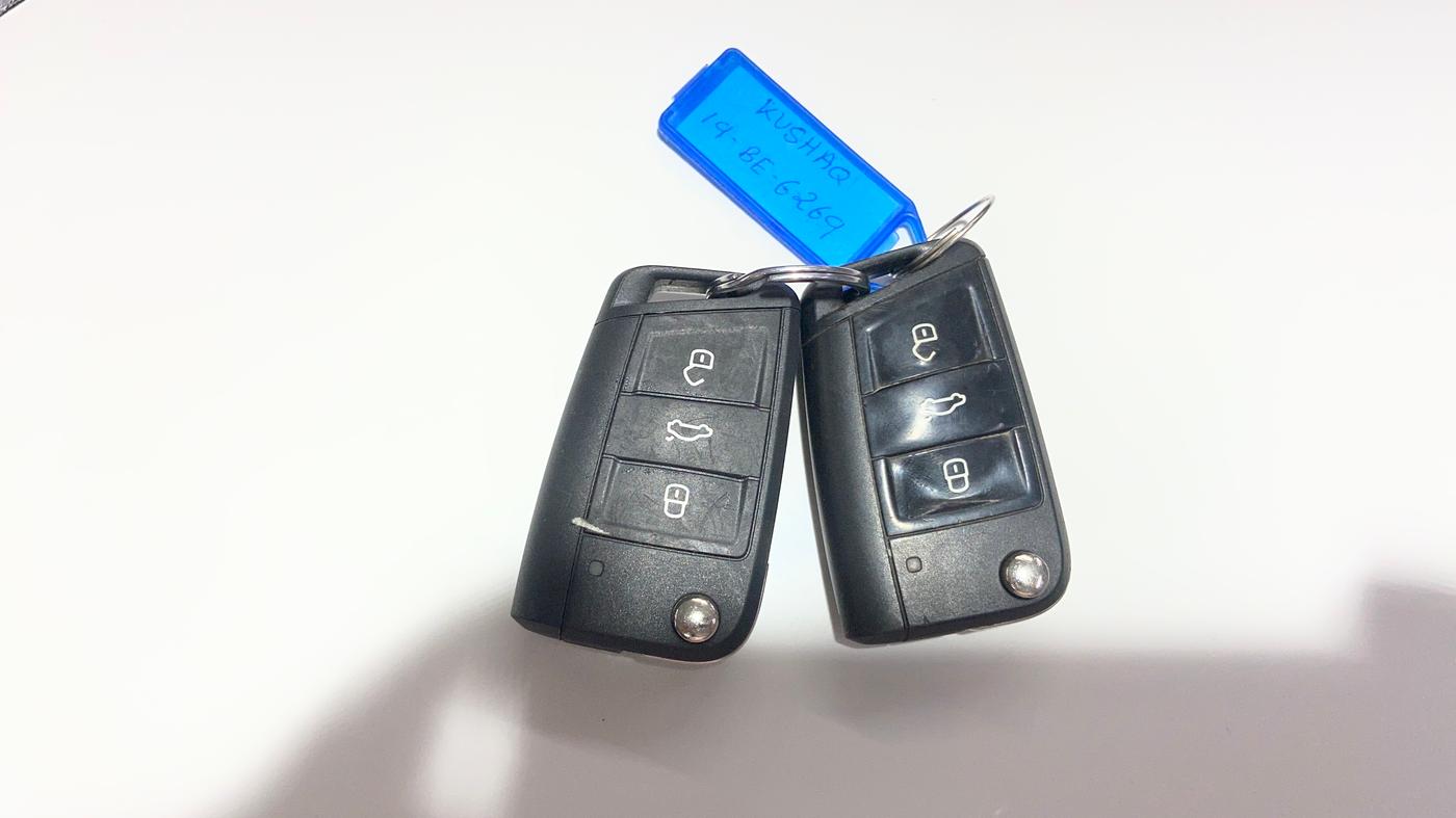 2022 Skoda KUSHAQ STYLE 1.0L TSI MT, Petrol, Manual, 97,132 km, Key Close Up