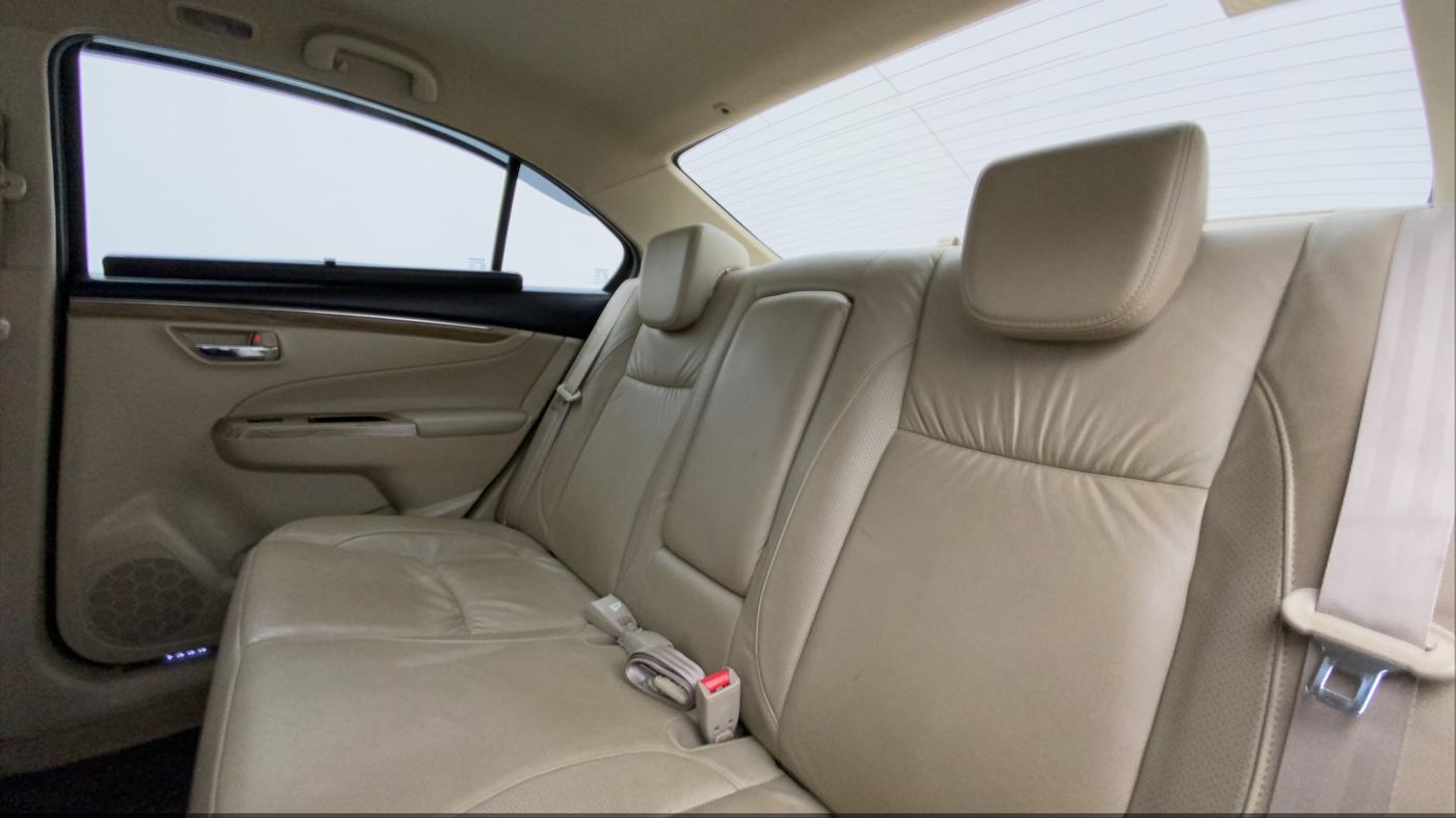 2018 Maruti Ciaz ALPHA  AT 1.5 SHVS PETROL, Petrol, Automatic, 72,149 km, Right Side Rear Door Cabin