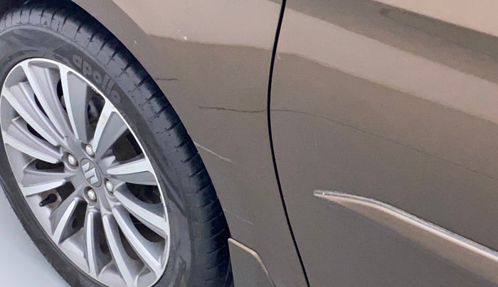 2018 Maruti Ciaz ALPHA  AT 1.5 SHVS PETROL, Petrol, Automatic, 72,149 km, Left fender - Minor scratches