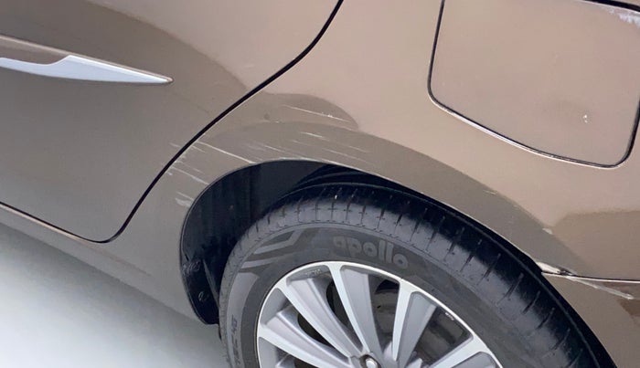 2018 Maruti Ciaz ALPHA  AT 1.5 SHVS PETROL, Petrol, Automatic, 72,149 km, Left quarter panel - Slightly dented