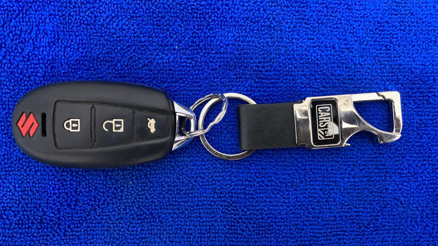 2018 Maruti Ciaz ALPHA  AT 1.5 SHVS PETROL, Petrol, Automatic, 72,149 km, Key Close Up