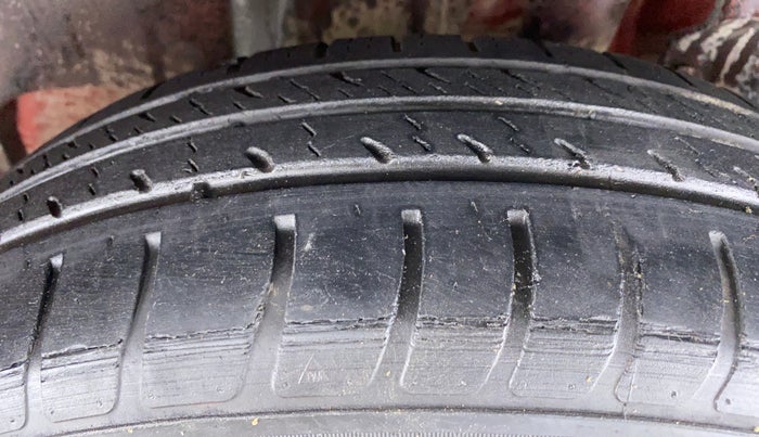 2019 Maruti Swift VXI D, Petrol, Manual, Left Rear Tyre Tread