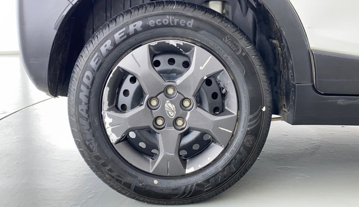 2019 Mahindra XUV300 1.5 W6 MT, Diesel, Manual, 23,583 km, Right Rear Wheel