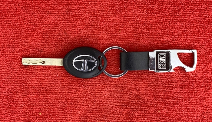 2021 Tata TIGOR XE PETROL, Petrol, Manual, 47,307 km, Key Close Up