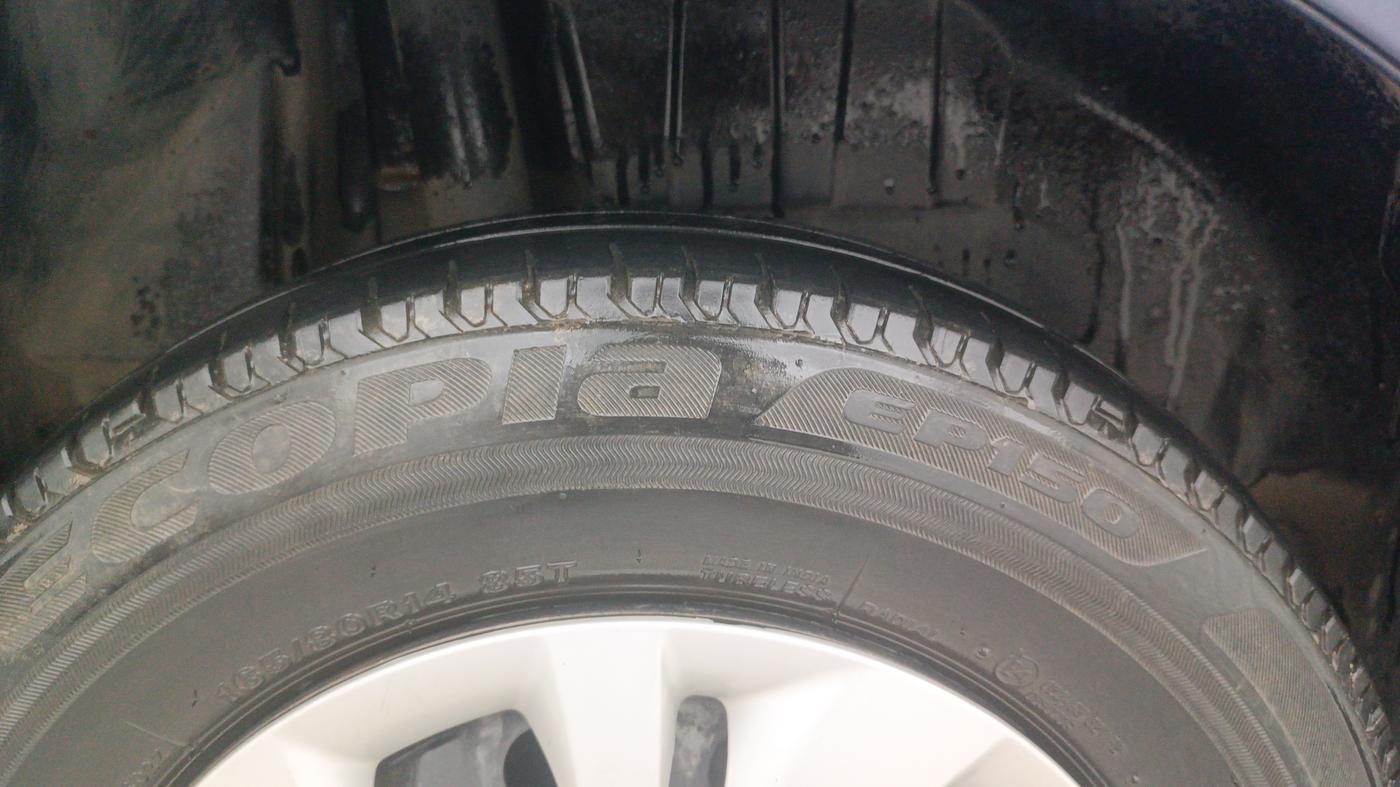 2017 Maruti Dzire VXI AMT, Petrol, Automatic, 84,540 km, Right Rear Tyre Tread