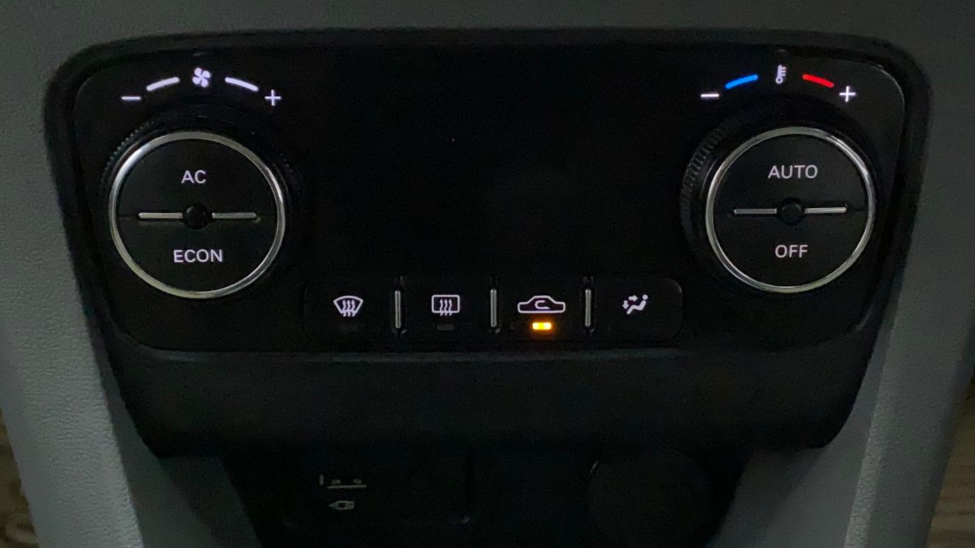2019 Tata TIGOR XZA PLUS PETROL, Petrol, Automatic, 30,147 km, Automatic Climate Control