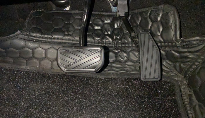 2018 Maruti Baleno ALPHA CVT PETROL 1.2, Petrol, Automatic, 69,364 km, Pedals