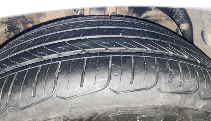 2018 Maruti Baleno ALPHA CVT PETROL 1.2, Petrol, Automatic, 69,364 km, Right Front Tyre Tread