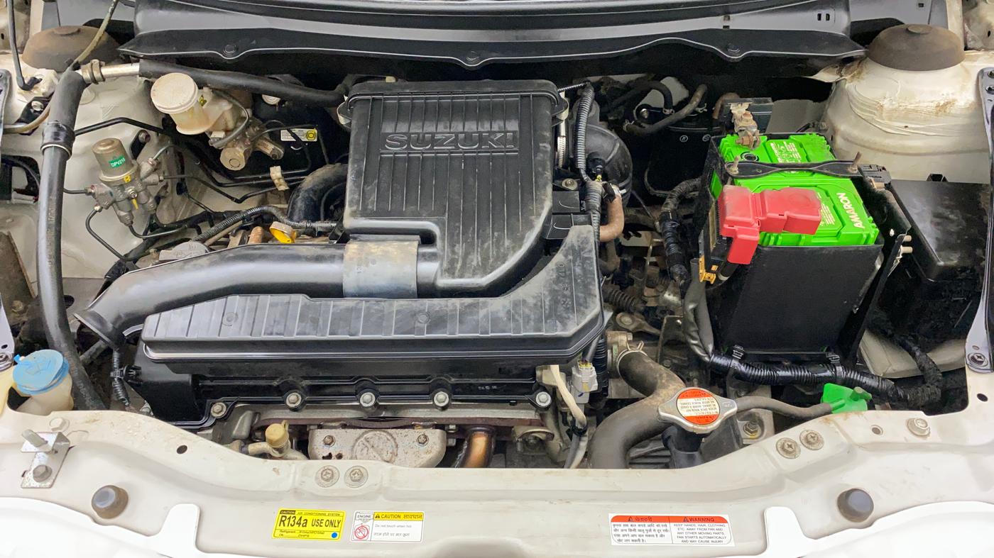 2015 Maruti Swift VXI, Petrol, Manual, 35,313 km, Open Bonet