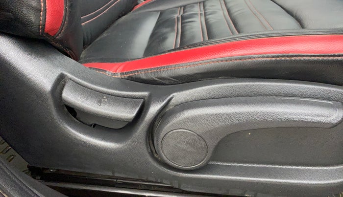 2015 Hyundai i20 Active 1.4 S, Diesel, Manual, 54,277 km, Driver Side Adjustment Panel