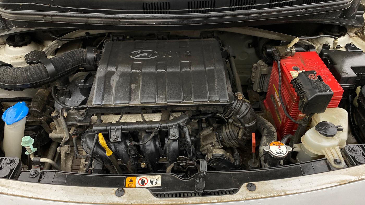 2017 Hyundai Grand i10 SPORTZ (O) AT 1.2 KAPPA VTVT, Petrol, Automatic, 67,117 km, Engine View