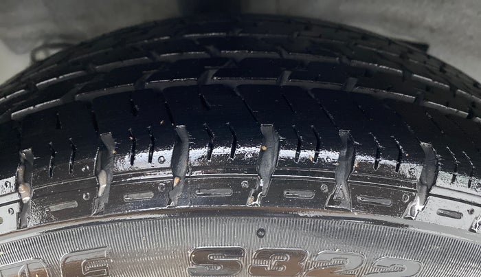 2016 Hyundai Grand i10 ASTA AT 1.2 KAPPA VTVT, Petrol, Automatic, 91,264 km, Right Rear Tyre Tread