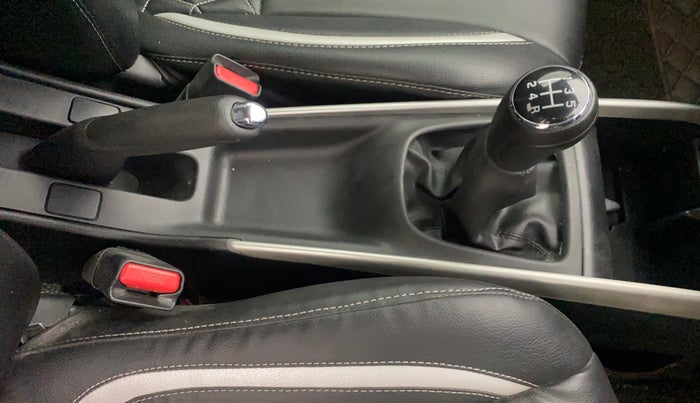 2016 Maruti Baleno ALPHA PETROL 1.2, Petrol, Manual, 66,936 km, Gear Lever