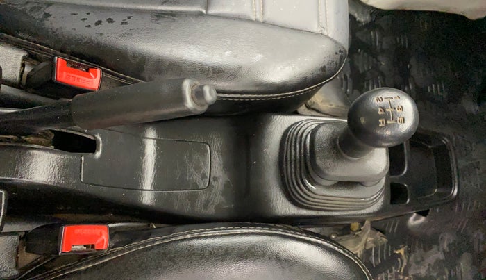 2022 Maruti Eeco 5 STR AC (O), Petrol, Manual, 25,516 km, Gear Lever