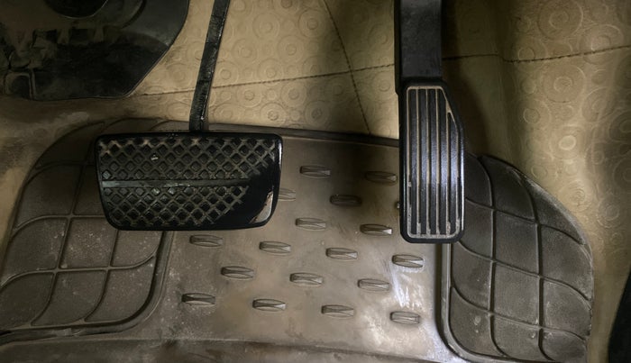 2015 Honda City 1.5L I-VTEC VX CVT, Petrol, Automatic, 1,09,208 km, Pedals