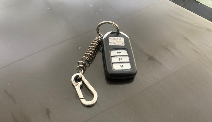 2015 Honda City 1.5L I-VTEC VX CVT, Petrol, Automatic, 1,09,208 km, Key Close Up