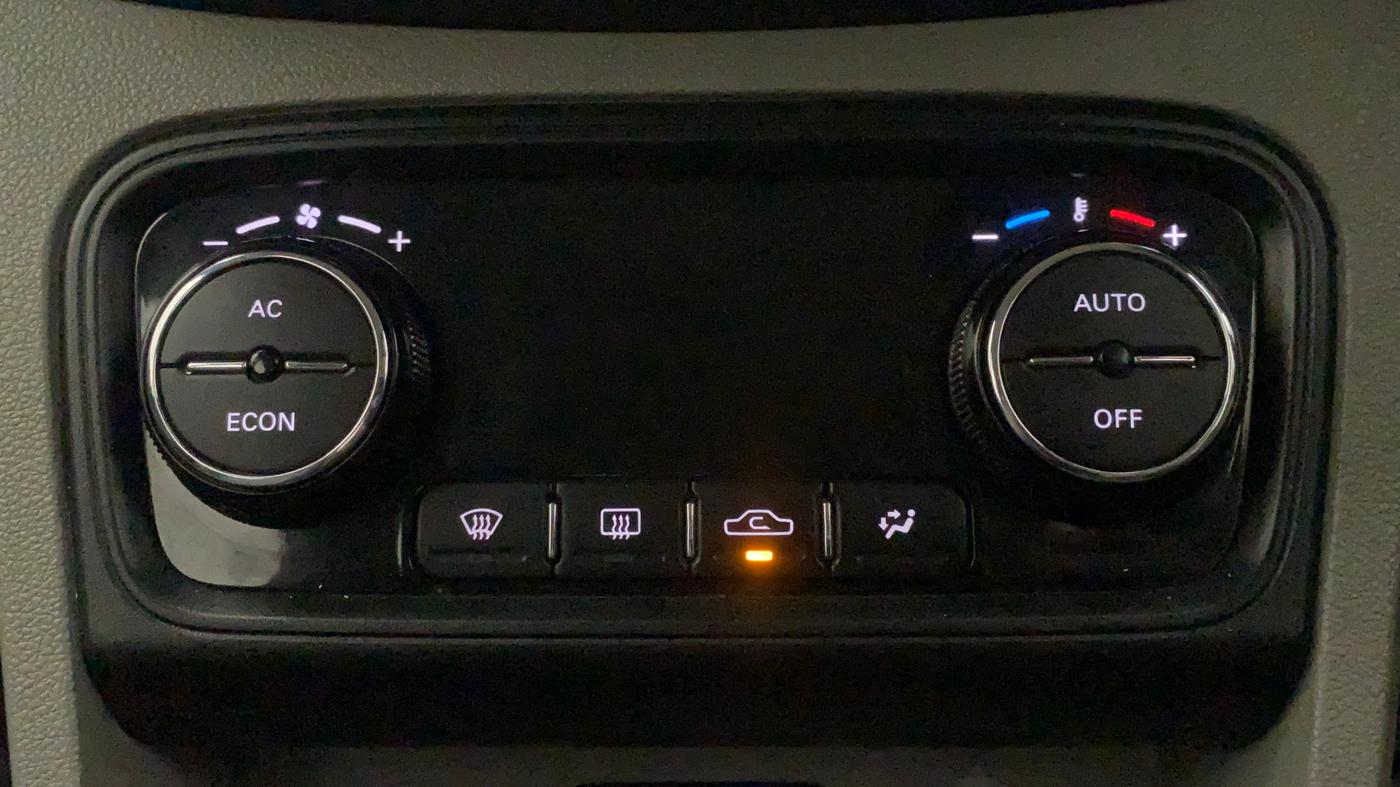 2019 Tata Tiago XZ PLUS PETROL, Petrol, Manual, 49,572 km, Automatic Climate Control