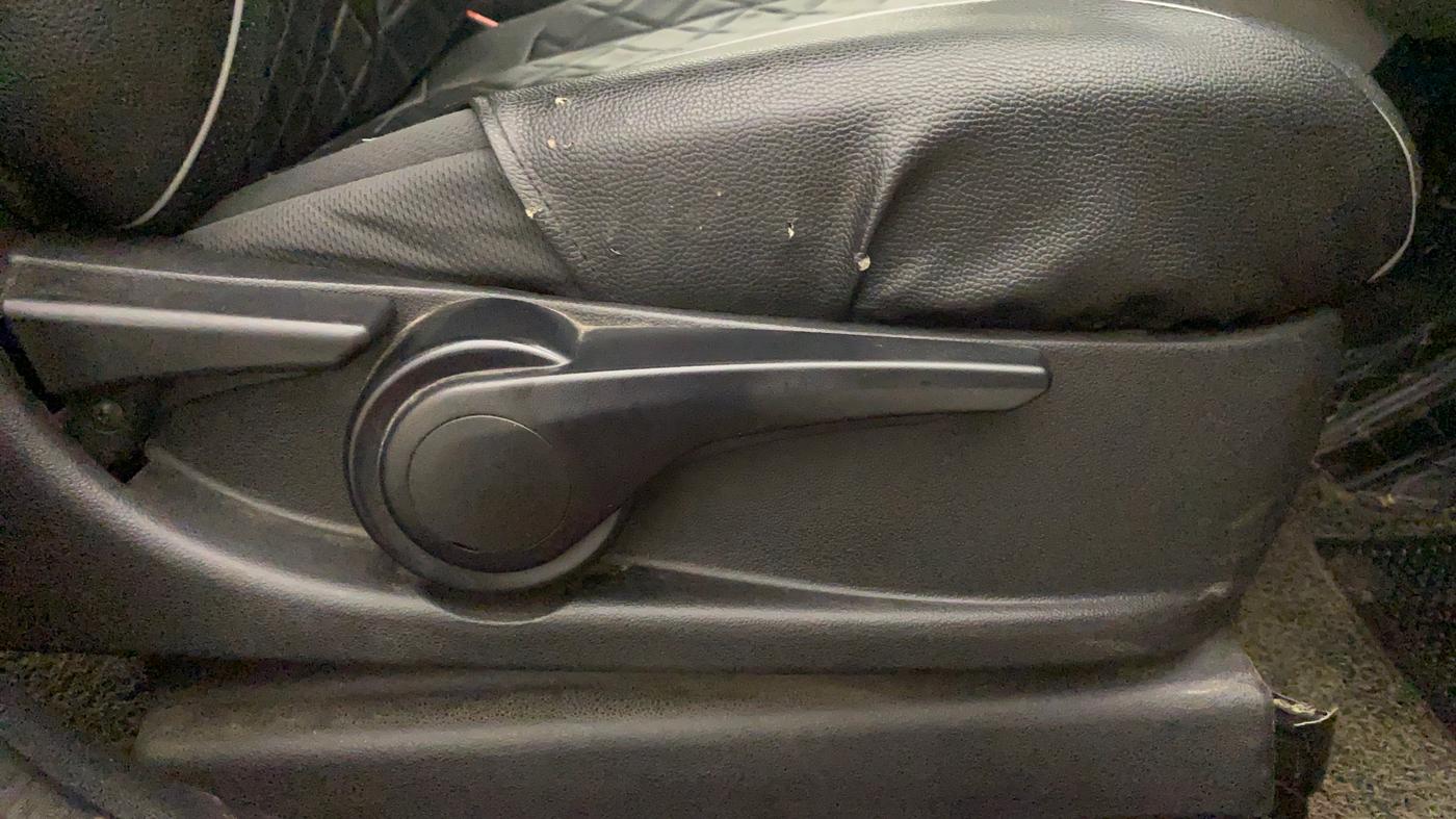2019 Tata Tiago XZ PLUS PETROL, Petrol, Manual, 49,572 km, Driver Side Adjustment Panel
