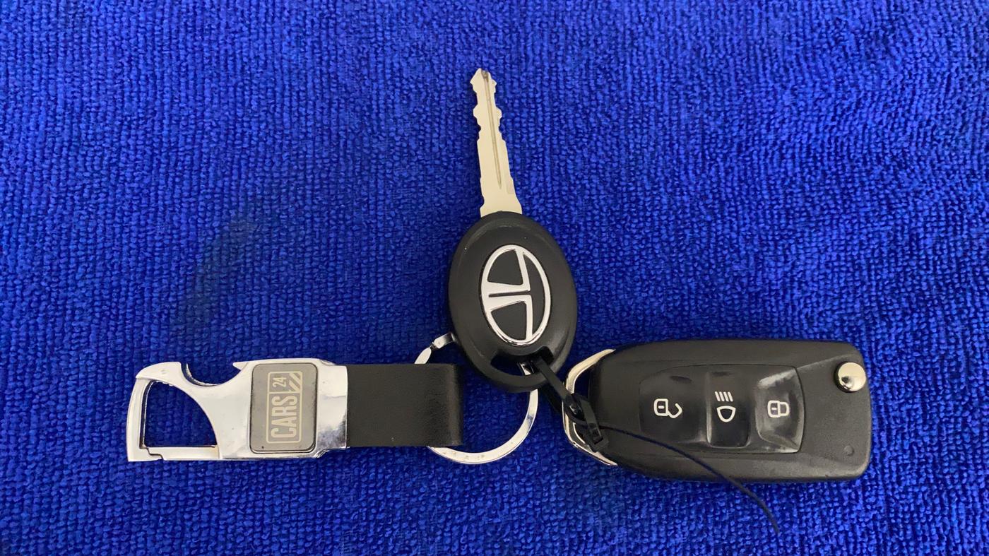 2019 Tata Tiago XZ PLUS PETROL, Petrol, Manual, 49,572 km, Key Close Up