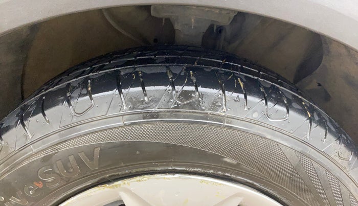 2017 Hyundai Creta E PLUS 1.6 PETROL, Petrol, Manual, 72,393 km, Right Front Tyre Tread