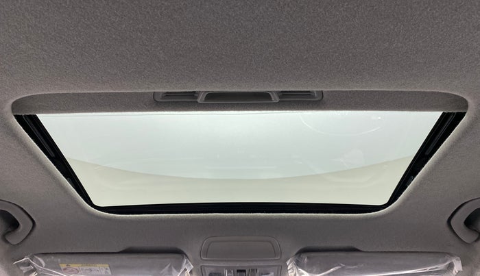 2021 Skoda KUSHAQ STYLE 1.5 TSI MT, Petrol, Manual, 17,508 km, Moonroof/ Sunroof