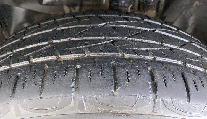 2018 Jeep Compass LIMITED O 1.4 AT, Petrol, Automatic, 45,323 km, Left Front Tyre Tread