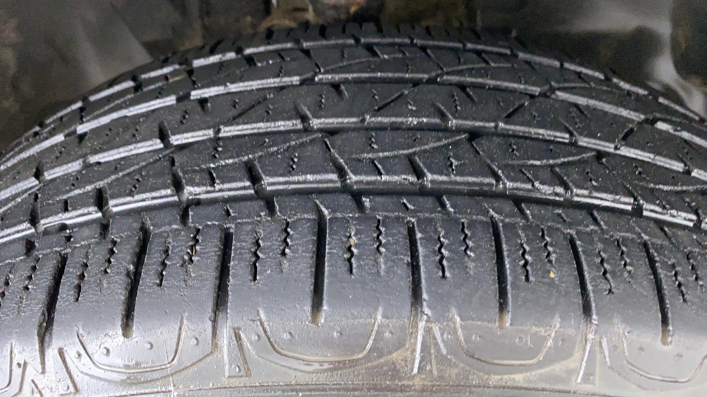 2018 Jeep Compass LIMITED O 1.4 AT, Petrol, Automatic, 45,323 km, Right Front Tyre Tread