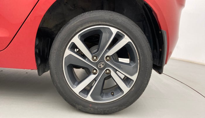 2021 Tata ALTROZ XZ 1.5 RTQ, Diesel, Manual, 62,424 km, Left Rear Wheel