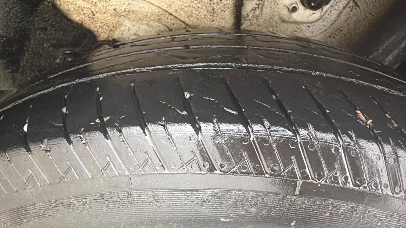 2024 Tata PUNCH ACCOMPLISHED MT CNG, CNG, Manual, 89,445 km, Left Rear Tyre Tread
