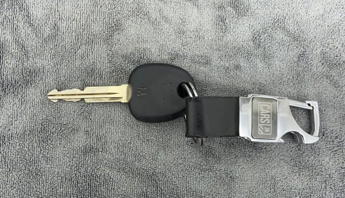 2012 Hyundai i10 SPORTZ 1.2, CNG, Manual, 1,20,010 km, Key Close Up