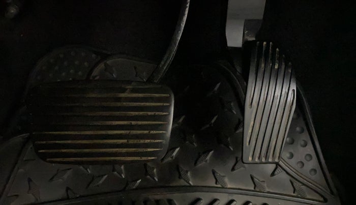 2021 Jeep Compass MODEL S (O) 1.4 PETROL DCT, Petrol, Automatic, 64,253 km, Pedals