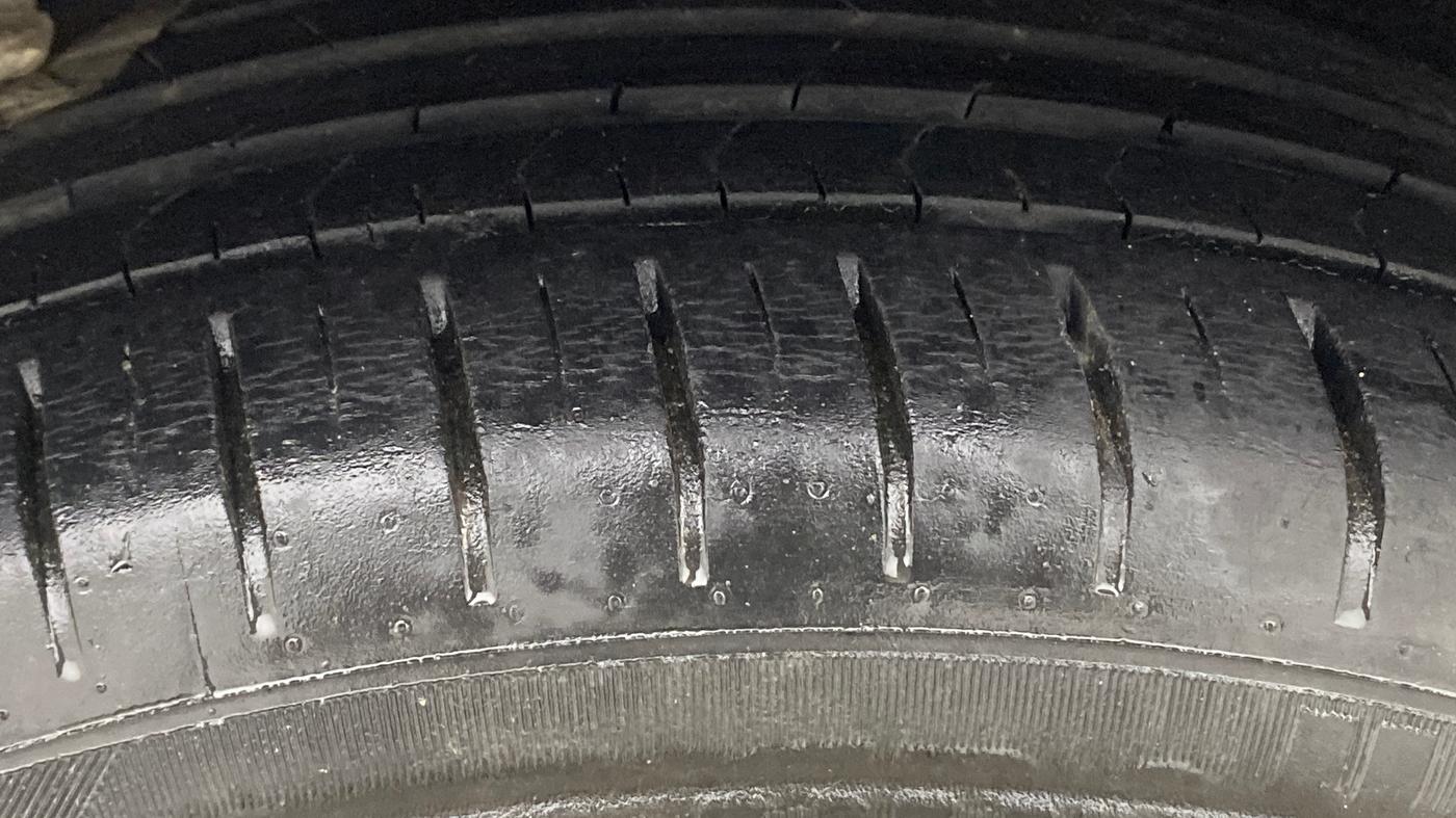 2021 Maruti Baleno ZETA PETROL 1.2, Petrol, Manual, 34,234 km, Right Rear Tyre Tread