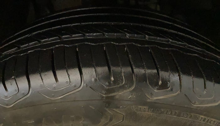 2023 Tata NEXON CREATIVE 1.2 PETROL, Petrol, Manual, 19,617 km, Right Front Tyre Tread