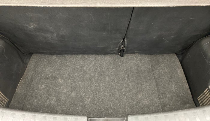 2014 Maruti Swift VXI D, Petrol, Manual, 46,579 km, Boot Inside