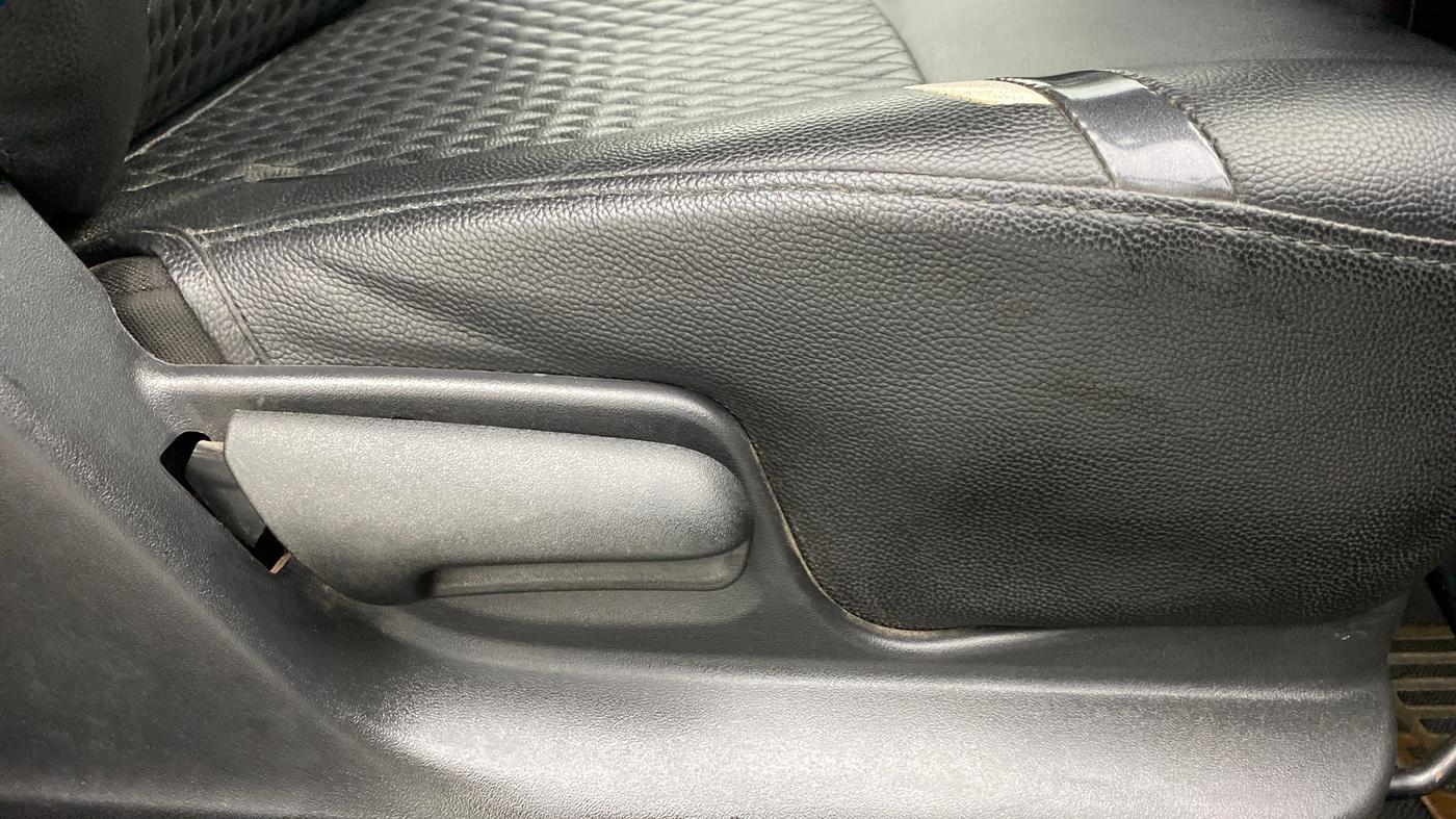2014 Maruti Swift VXI D, Petrol, Manual, 46,579 km, Driver Side Adjustment Panel