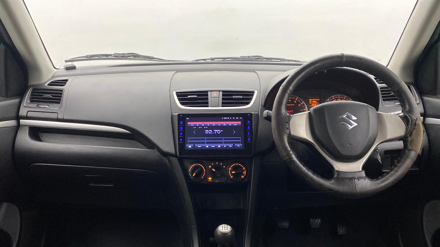2014 Maruti Swift VXI D, Petrol, Manual, 46,579 km, Dashboard