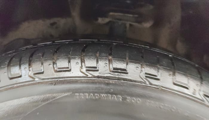 2020 MG HECTOR PLUS SHARP 1.5 PETROL TURBO DCT 6-STR, Petrol, Automatic, 78,696 km, Left Front Tyre Tread